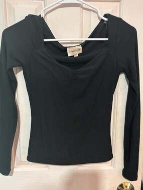 7th & Hudson Black Long Sleeve Square Neck Top Size S